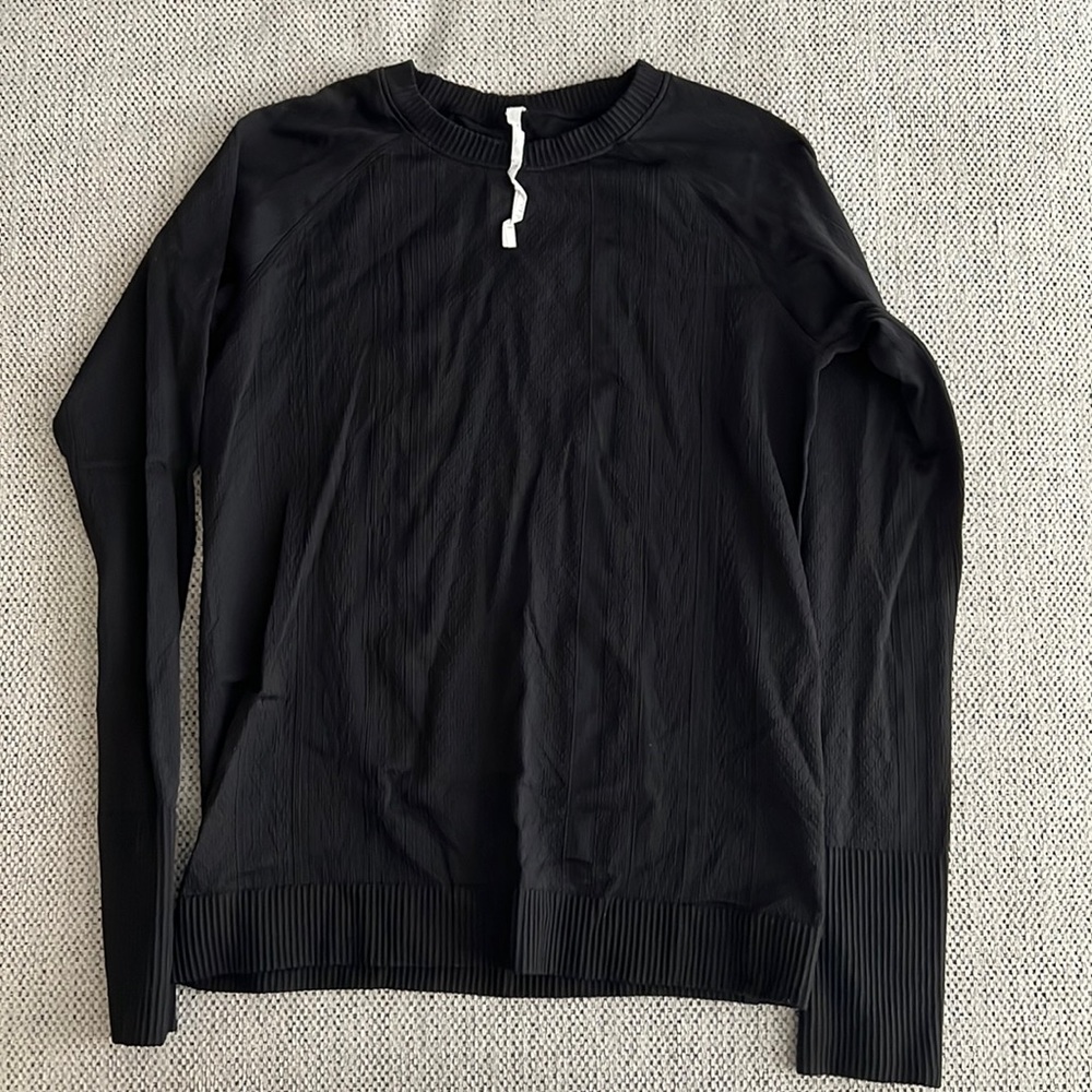 Black long sleeve Lululemon shirt
